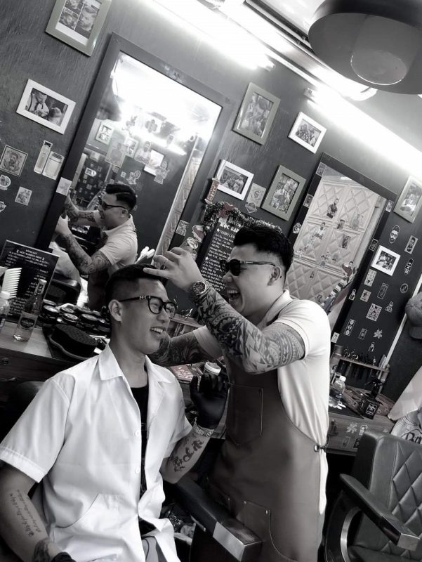 Đông Tây Barbershop  TIỆM CẮT TÓC NAM CHO GIỚI TRẺ Tiệm cắt tóc nam chuyên  nghiệp  uốn  nhuộm  Đã có mặt tại Gò Vấp rồi nhé homie 
